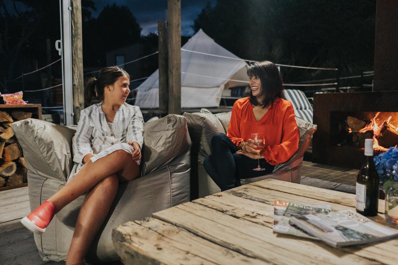 Отель Oakridge Glamping Роторуа Экстерьер фото
